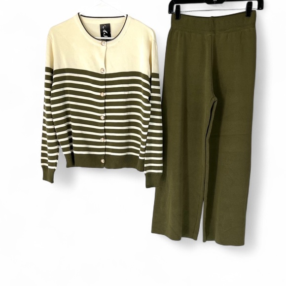 AS elegant NWT two piece set - Picture 1 of 7
